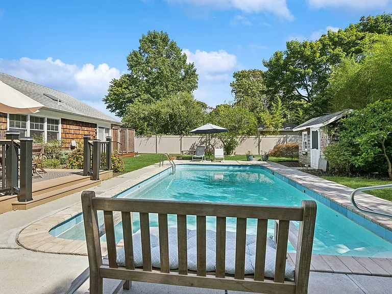 7 Linda Ln — Photo 8