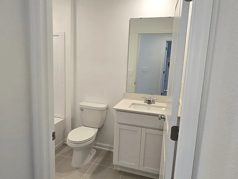 2150 Chris Dr — Photo 11