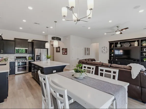 1425 Wadsworth Cir, Roseville, CA 95747