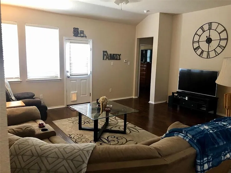 12020 Crownstone Ln — Photo 5