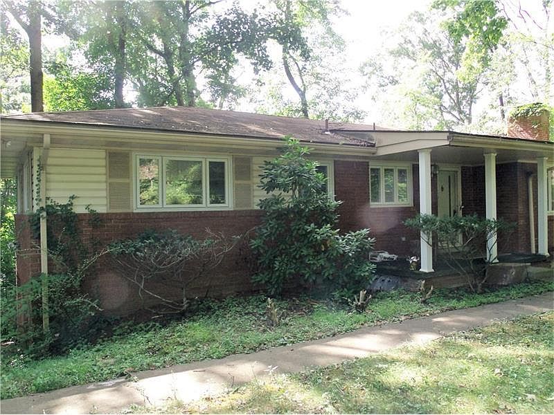 1st image of 3426 Macarthur Dr