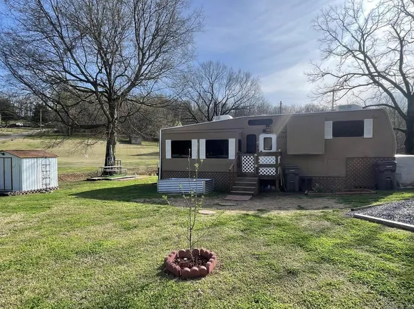 2792 Cave Creek Rd, Batesville, AR 72501