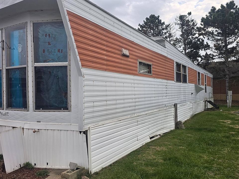 2nd image of 1570 N Perry St Lot 66