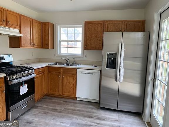 3rd image of 109 Millwheel Dr