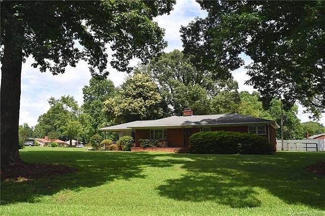 1st image of 6201 Dale Ave