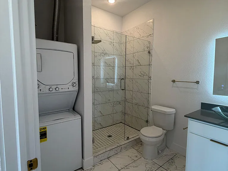 111-4514 Bryan St — Photo 5