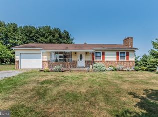 19 Fairview Rd, Newville, PA 17241