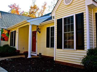 429 Den Ridge Dr, Walhalla, SC 29691