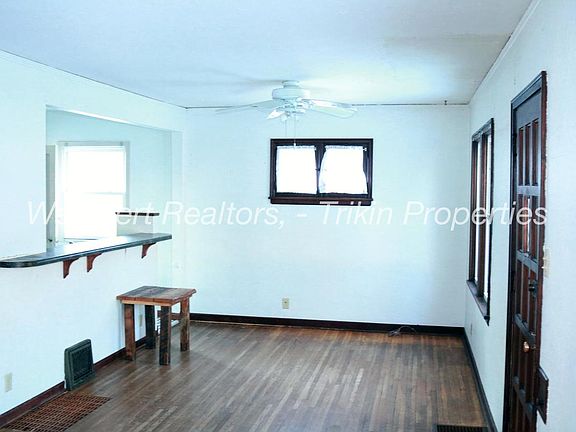2nd image of 4609 34th Ave S #4609