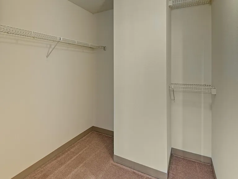 Laurel Village Apartments — Photo 52
