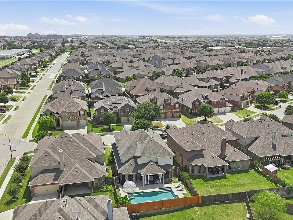2nd image of 9837 Amaranth Dr