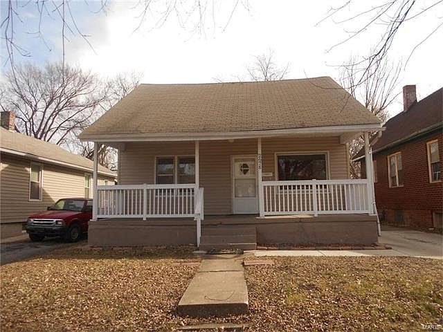 1st image of 2678 Iowa St