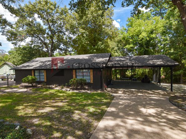 20346 Lake Shore Cir