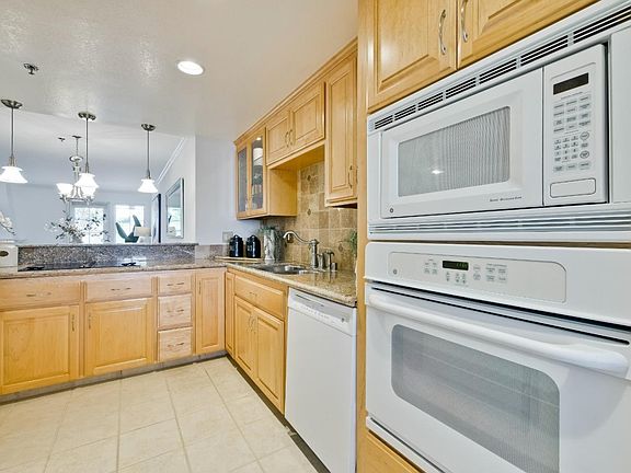3rd image of 10222 Danube Dr