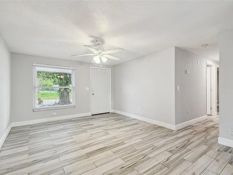 3679 Sugarcreek Dr — Photo 12
