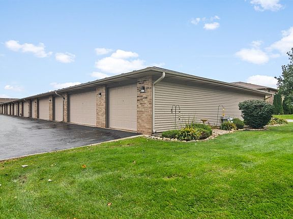 3rd image of 1363 Wright Dr
