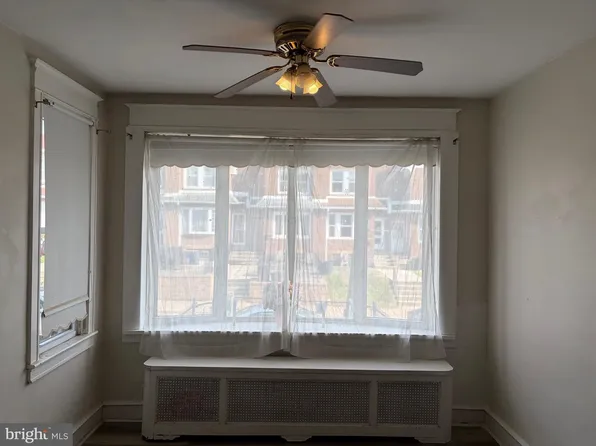 7134 Glenloch St, Philadelphia, PA 19135