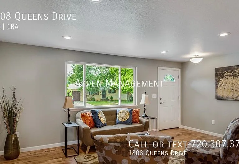 1808 Queens Dr — Photo 5