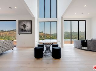 7567 Hermes Dr, Los Angeles, CA 90046