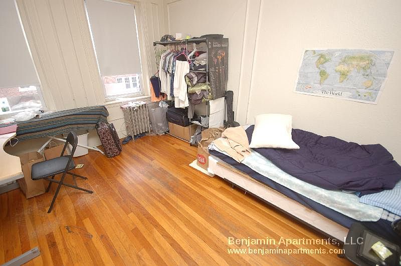 2nd image of 4 Vinal St #19