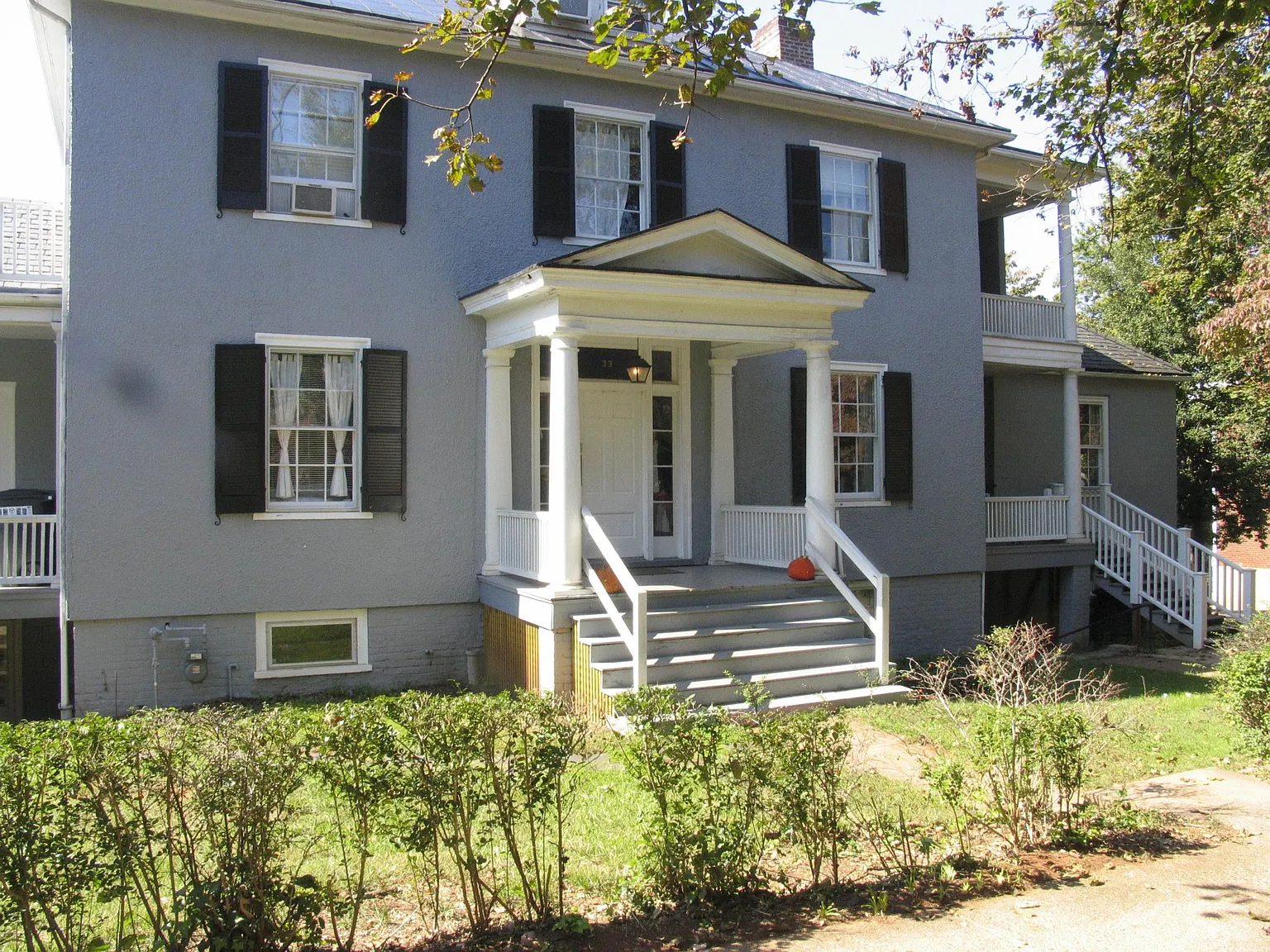 1 bed, 550 sqft, $1,599 — Photo 1