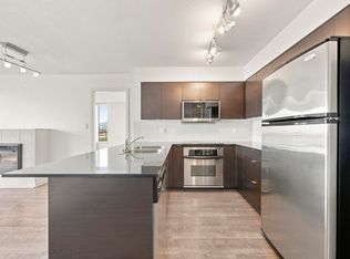 4182 Dawson St #1806, Burnaby, BC V5C 0A2