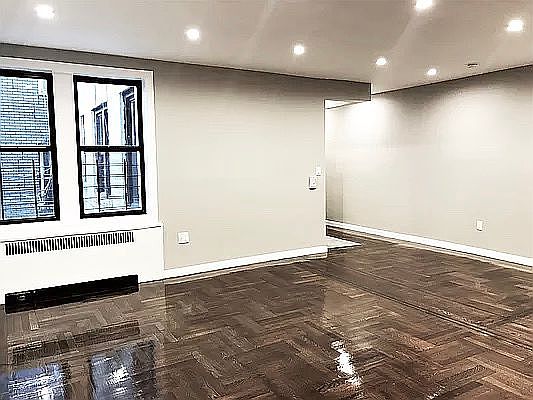 2nd image of 215 E 164th St APT 4S