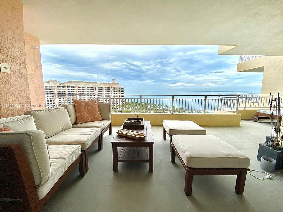 1st image of 799 Crandon Blvd APT 1505
