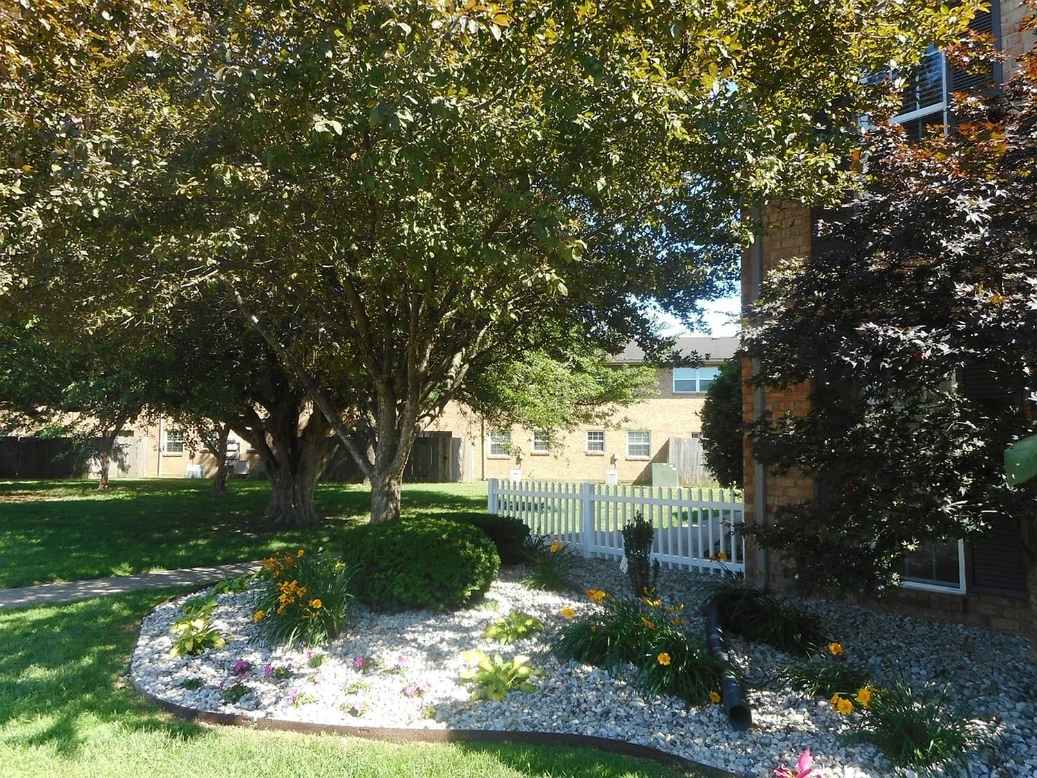 River Chase Apartments — Photo 4