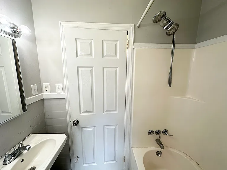 1160 S Riverview Dr — Photo 8