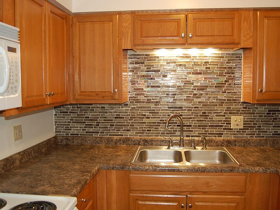 1st image of 1132 Troost Ave APT 301