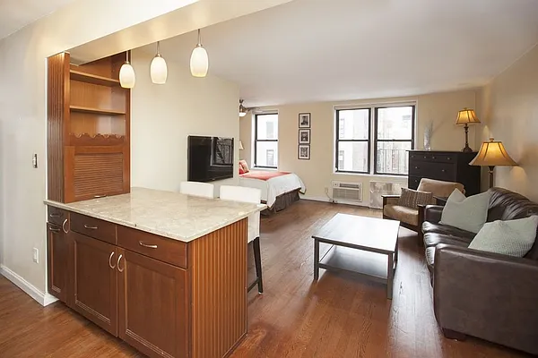 Sold by Platinum Properties | media 10