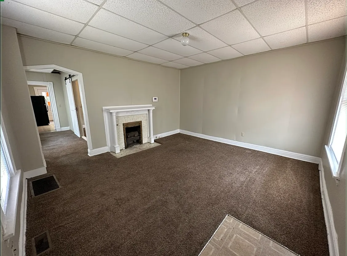 2 bed, 1.5 bath, 1100 sqft, $1,800 — Photo 1