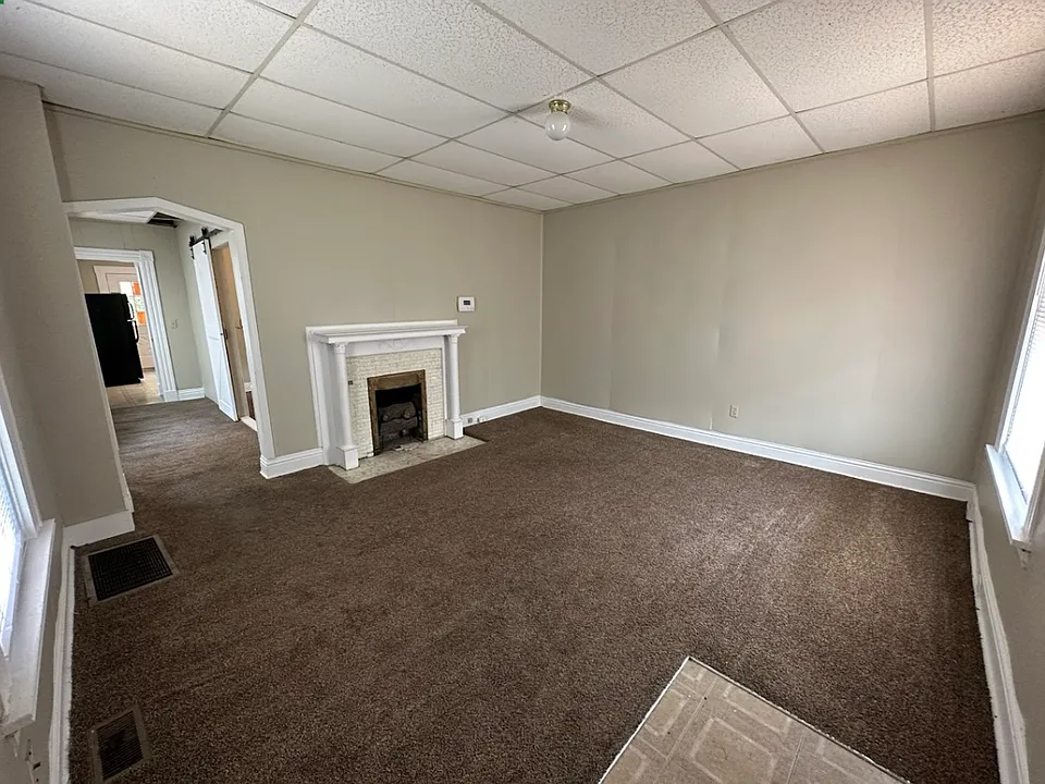 1608 Potter Pl