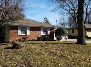 804 NW Range St, Blue Springs, MO 64015