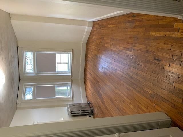 2nd image of 1334 Commonwealth Ave #77