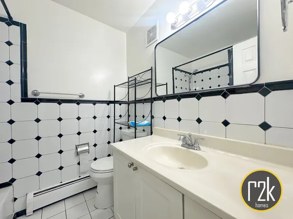 22-60 78th Street image 21 of 32