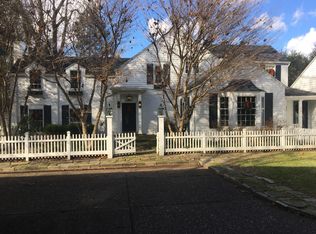 104 51st St, Vienna, WV 26105