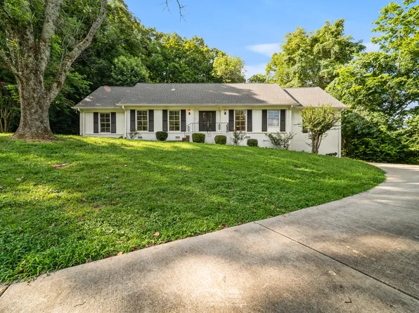 6616 Valley Dr, Brentwood, TN 37027