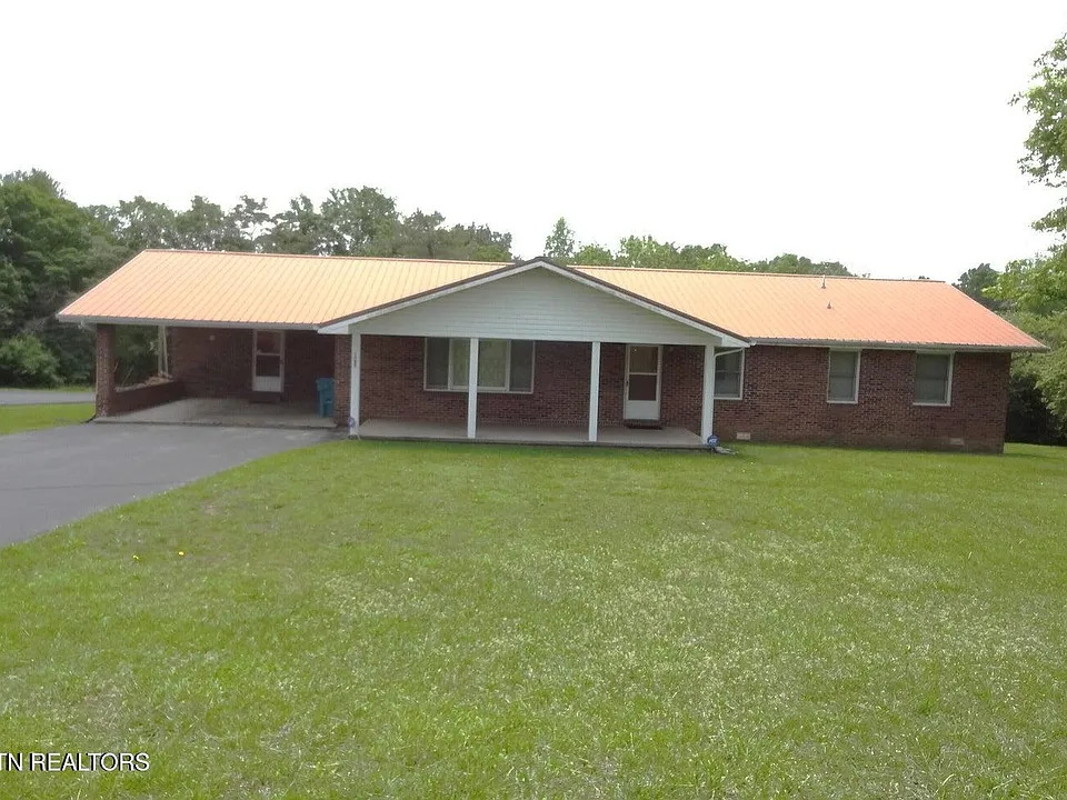 1789 Sparta Hwy