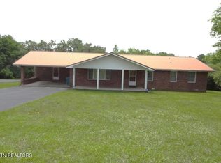 1789 Sparta Hwy, Crossville, TN 38572