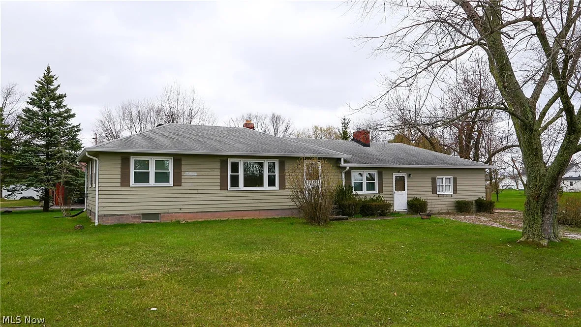 3681 Grafton Rd photo 1