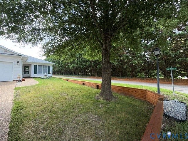 1st image of 10 Bay Ct