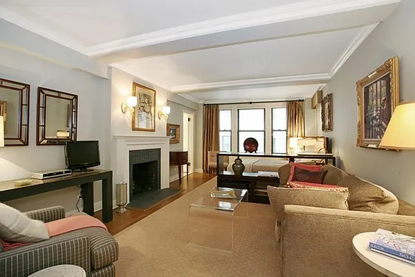 Sold by Town Residential | media 14