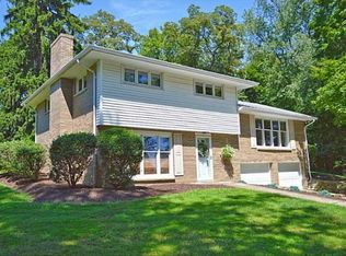 659 Sugar Camp Rd, Finleyville, PA 15332