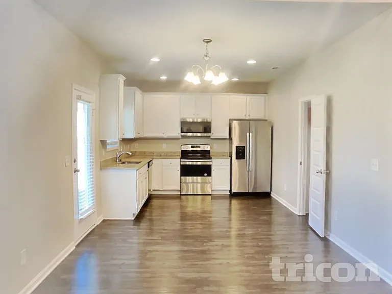 741 Mitscher Dr — Photo 4
