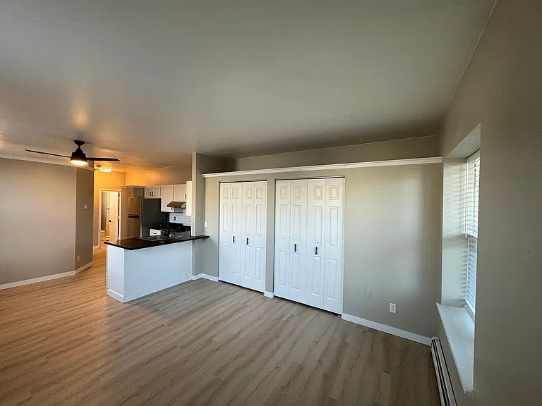 366 E Mountain Ave #3 — Photo 4