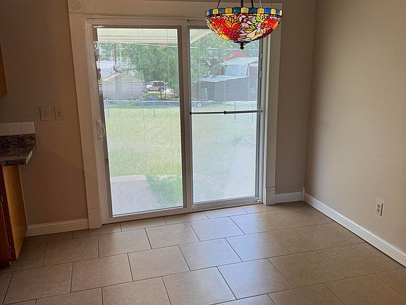 3rd image of 1208 Xenia Ct