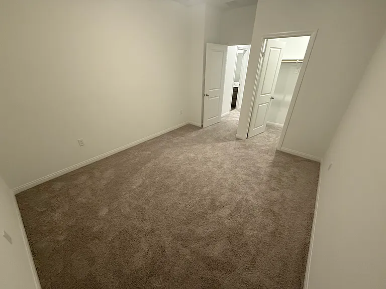 4212 Larchwood Ln — Photo 21