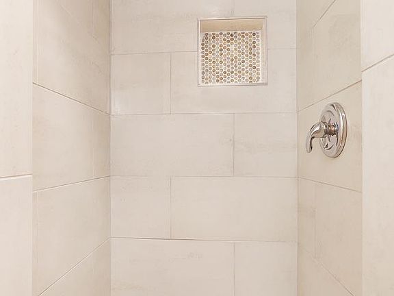 2nd image of 1219 Carter Ave